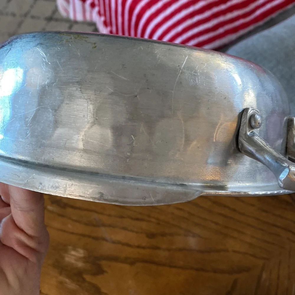 Vintage Everlast Hand Forged Aluminum Casserole Bowl with Lid 8” Interior